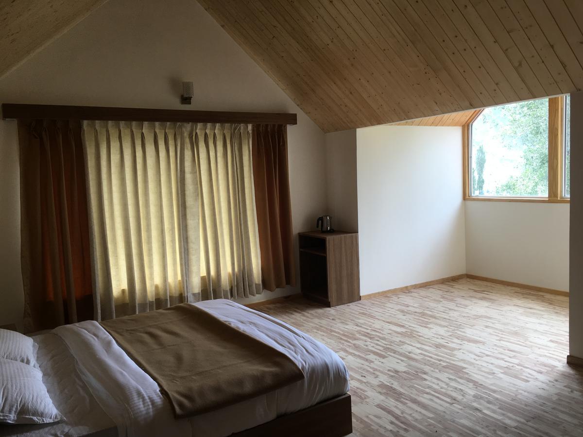 Jispa Gemoor Khar- Manor House Bed & Breakfast エクステリア 写真